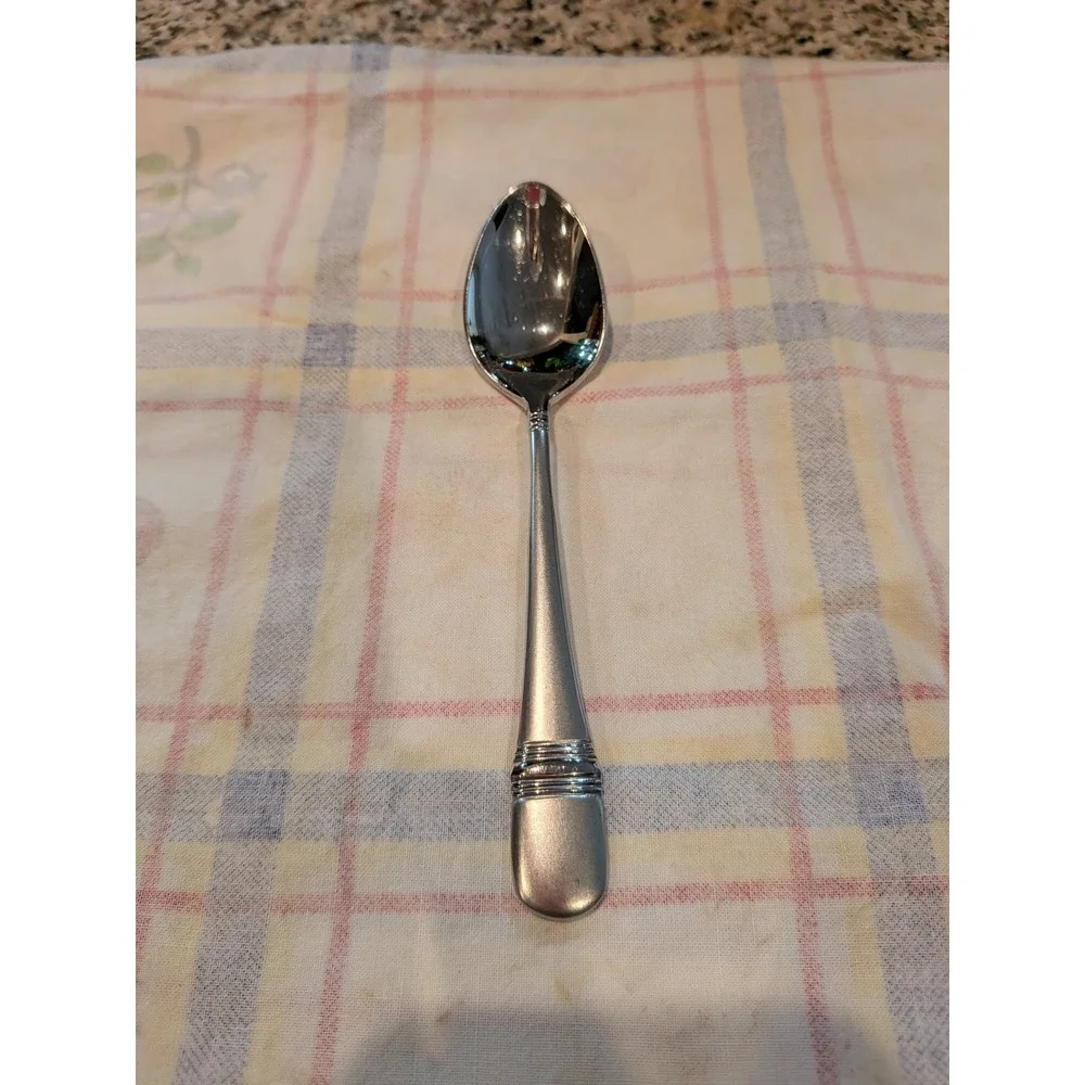 Oneida Satin Astragal Single Teaspoon 18/10 Stainless Steel Silver Flatware